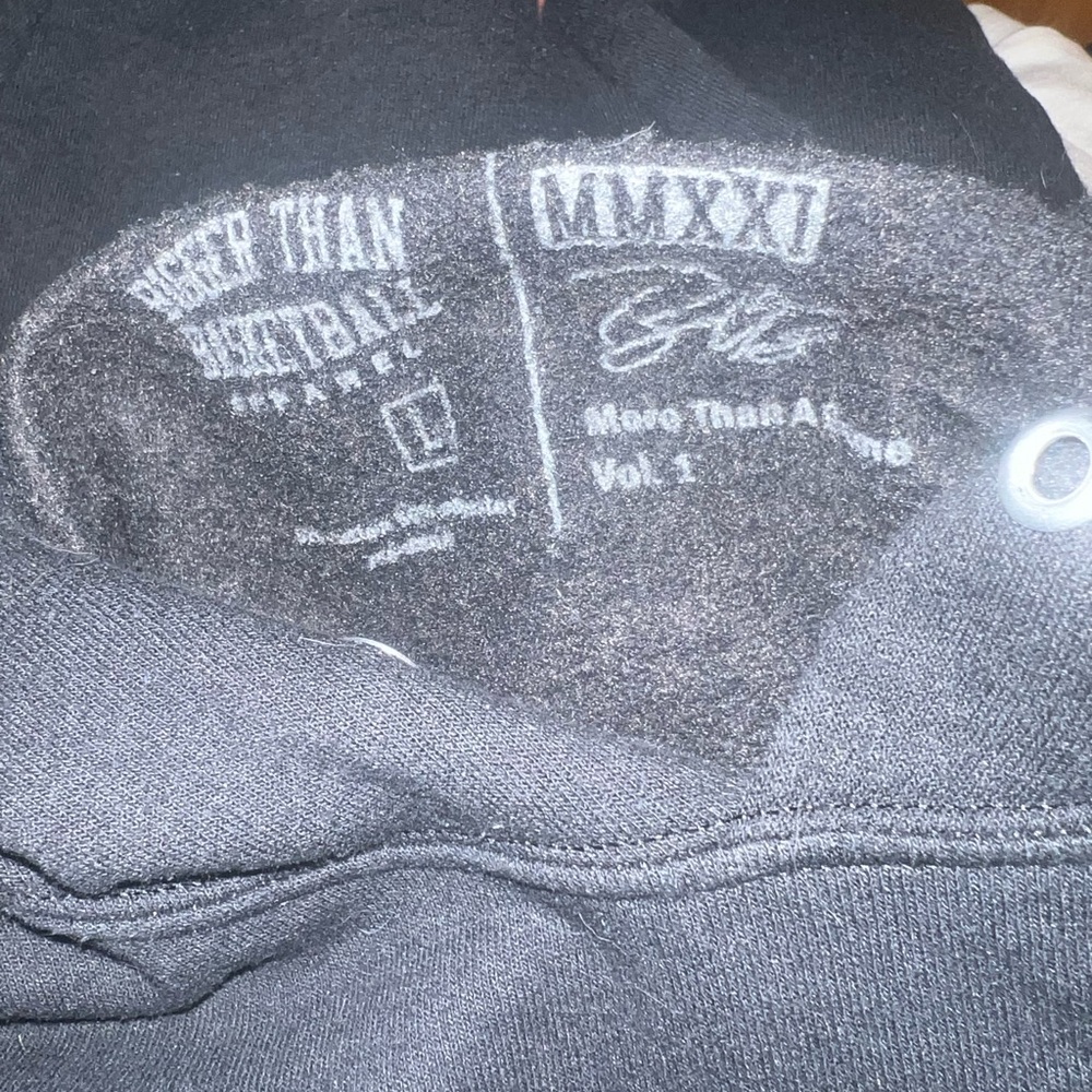 Sweatshirt - Picture 3 of 3